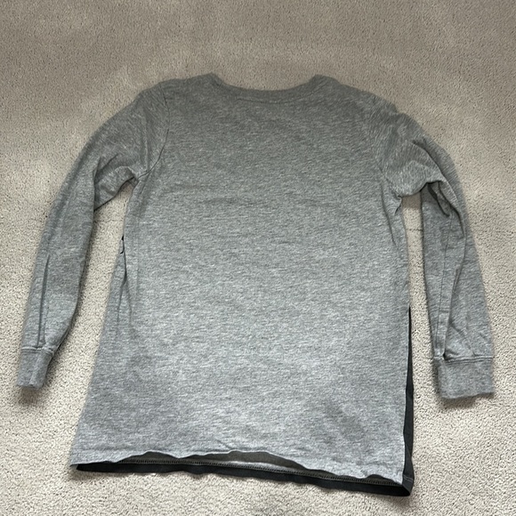 Kids Long Sleeve Nike Shirt - Picture 3 of 3